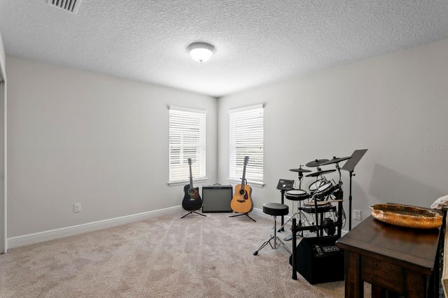 19406 BUTTERWOOD LANE, Lutz, FL 33558