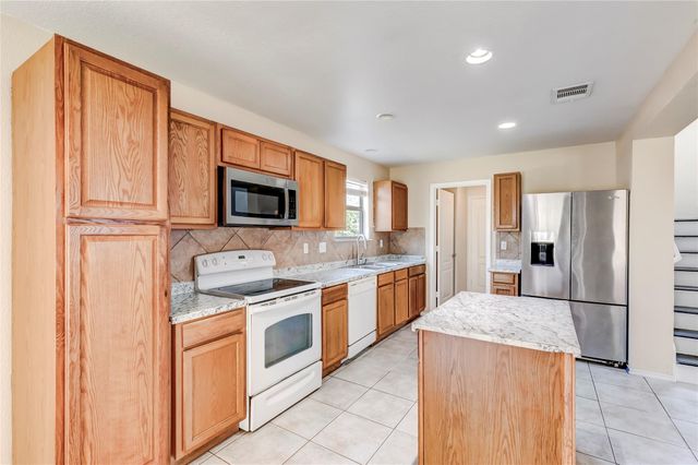 191 Beech DR, Kyle, TX 78640
