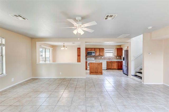 191 Beech DR, Kyle, TX 78640