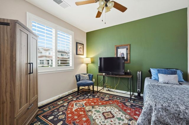 9532 Moss Hill Way, Sacramento, CA 95829