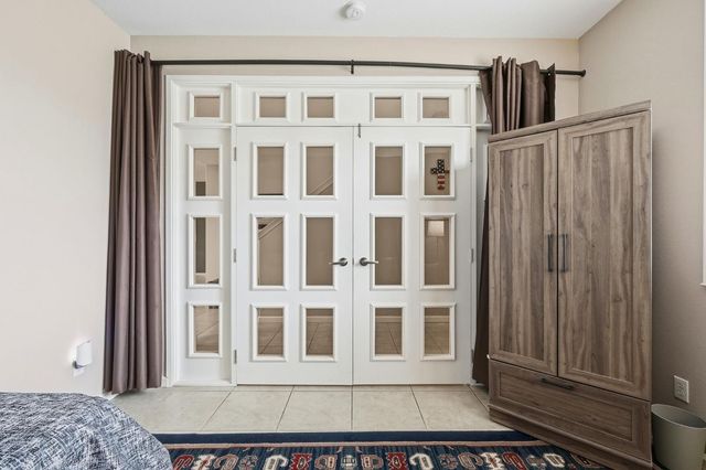 9532 Moss Hill Way, Sacramento, CA 95829