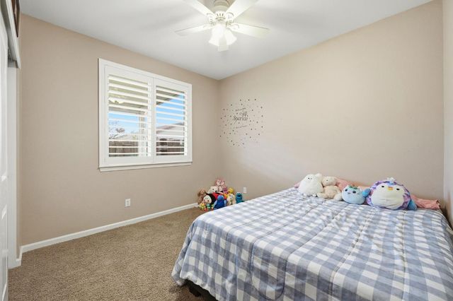 9532 Moss Hill Way, Sacramento, CA 95829