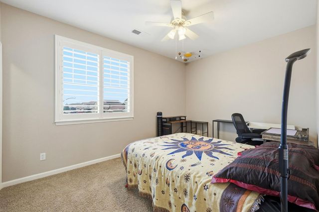 9532 Moss Hill Way, Sacramento, CA 95829