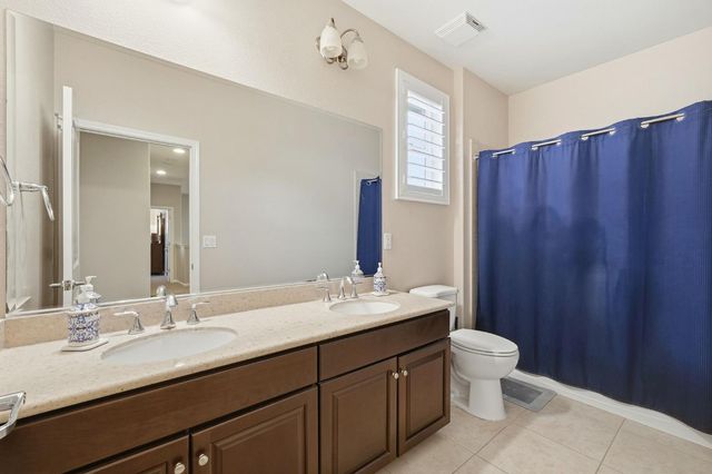 9532 Moss Hill Way, Sacramento, CA 95829