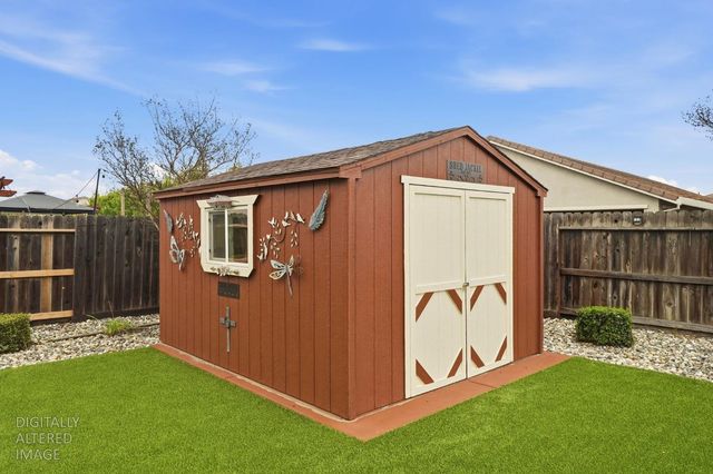 9532 Moss Hill Way, Sacramento, CA 95829