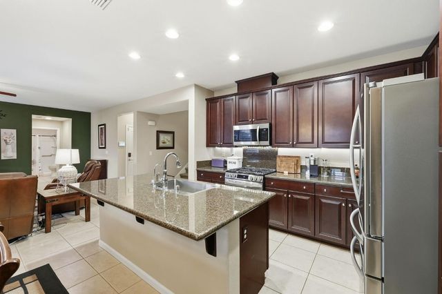 9532 Moss Hill Way, Sacramento, CA 95829