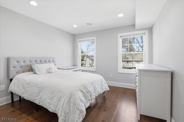 19 Ocean St A, Millburn Twp., NJ 07041