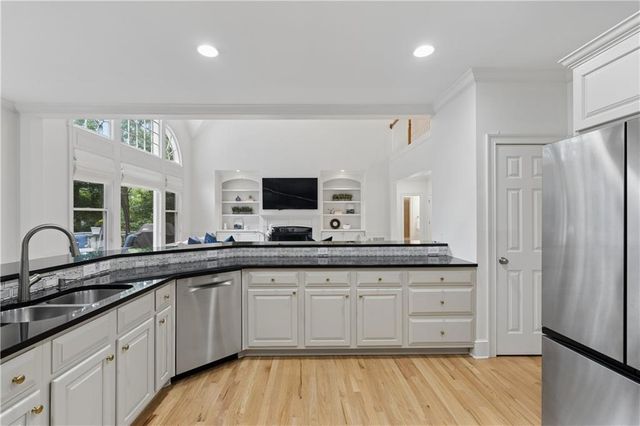 5356 Windsor Green Court SE, Mableton, GA 30126