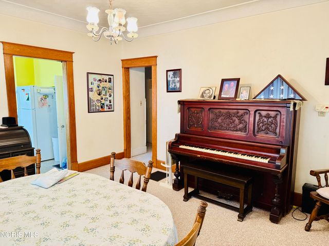 752 Hampton Avenue, Toledo, OH 43609