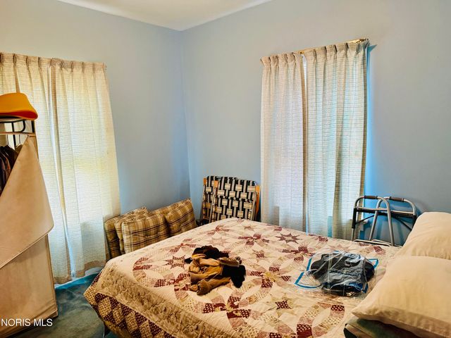 752 Hampton Avenue, Toledo, OH 43609