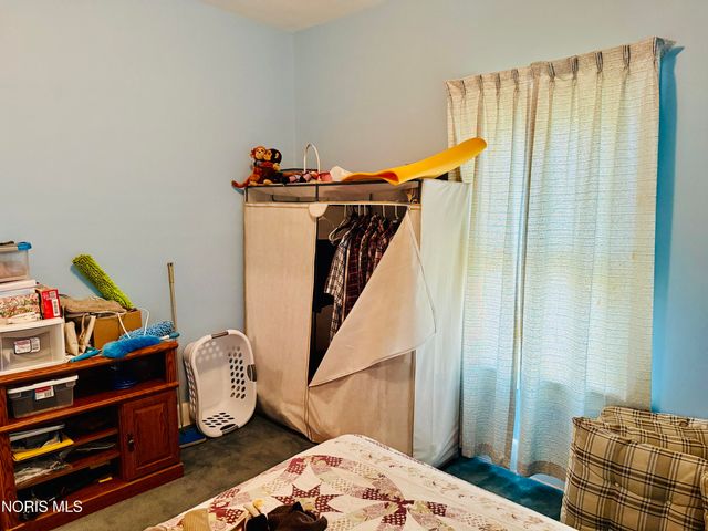 752 Hampton Avenue, Toledo, OH 43609