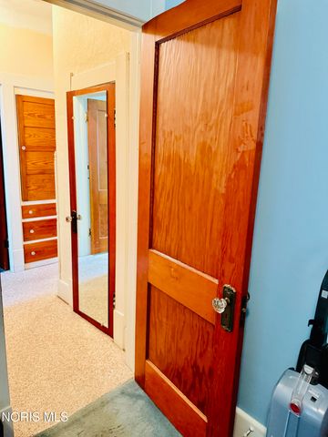 752 Hampton Avenue, Toledo, OH 43609