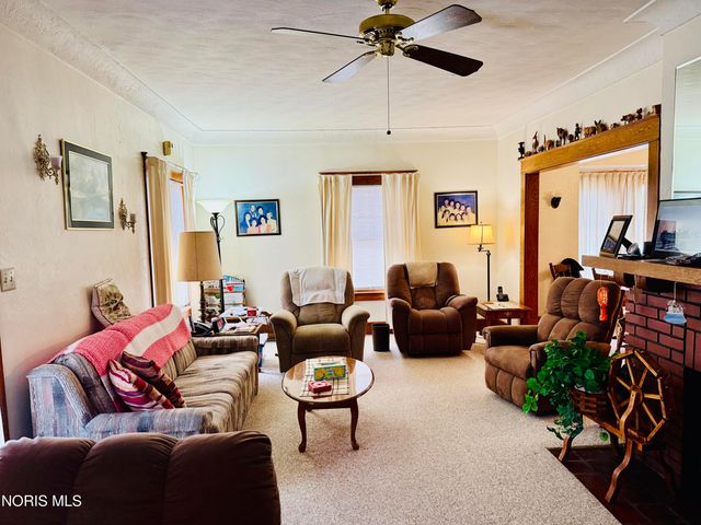 752 Hampton Avenue, Toledo, OH 43609