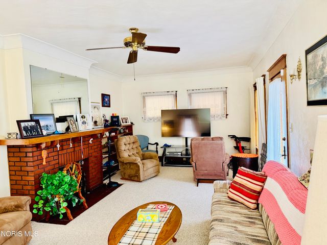 752 Hampton Avenue, Toledo, OH 43609