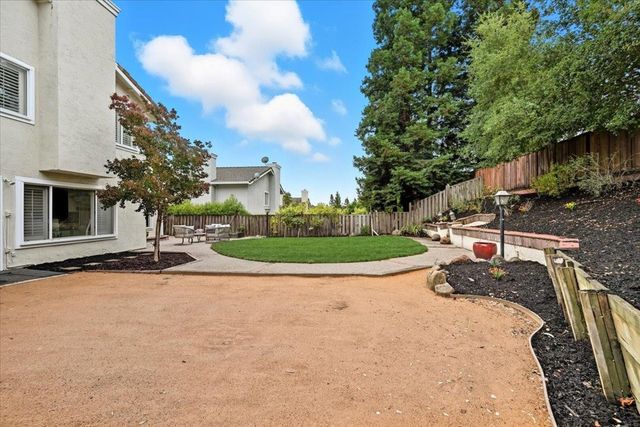 234 Laurelglen Ct, Danville, CA 94506