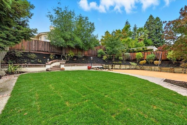 234 Laurelglen Ct, Danville, CA 94506