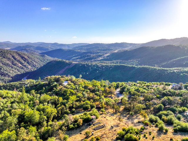 12991 Lake Francis Ext Rd, Dobbins, CA 95935