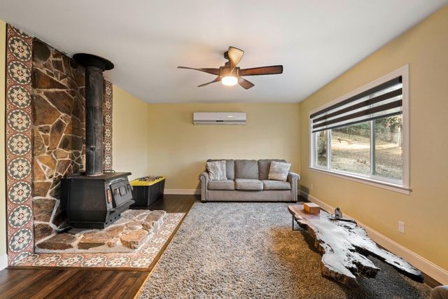 12991 Lake Francis Ext Rd, Dobbins, CA 95935