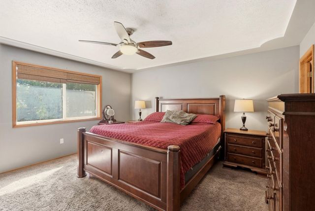 4417 E Woodglen Rd, Mead, WA 99021