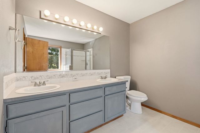 4417 E Woodglen Rd, Mead, WA 99021