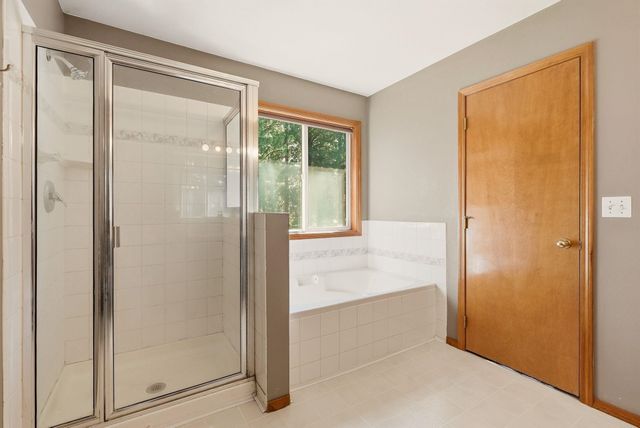 4417 E Woodglen Rd, Mead, WA 99021