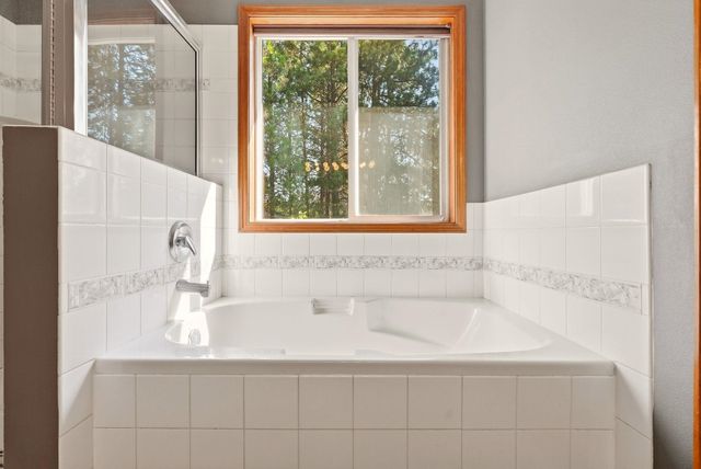 4417 E Woodglen Rd, Mead, WA 99021
