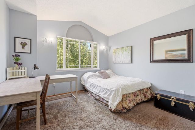 4417 E Woodglen Rd, Mead, WA 99021