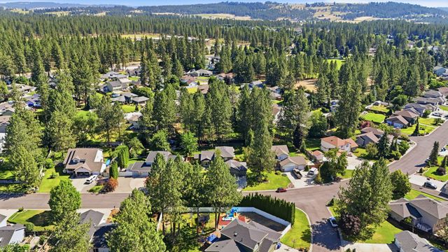 4417 E Woodglen Rd, Mead, WA 99021
