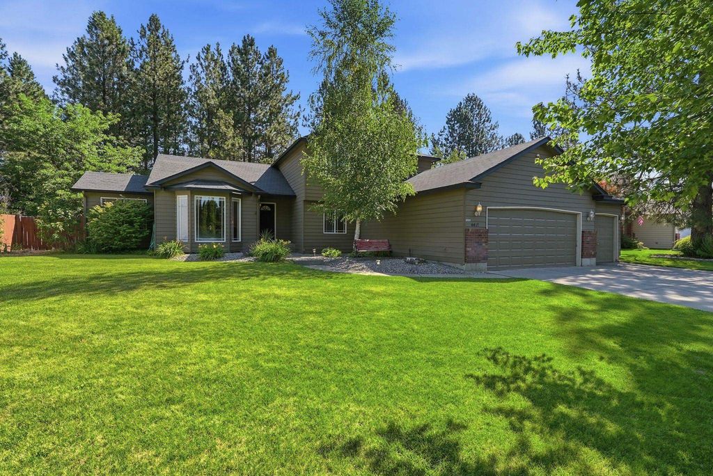 4417 E Woodglen Rd, Mead, WA 99021