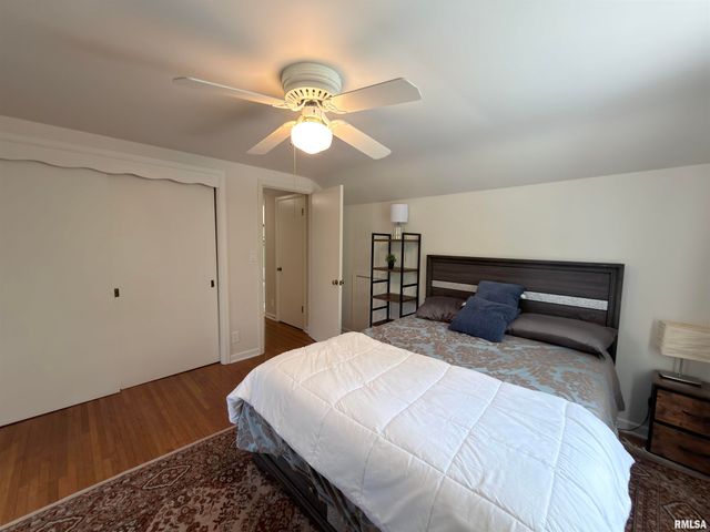 806 FONDULAC Drive, East Peoria, IL 61611