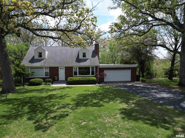 806 FONDULAC Drive, East Peoria, IL 61611