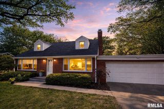 806 FONDULAC Drive, East Peoria, IL 61611