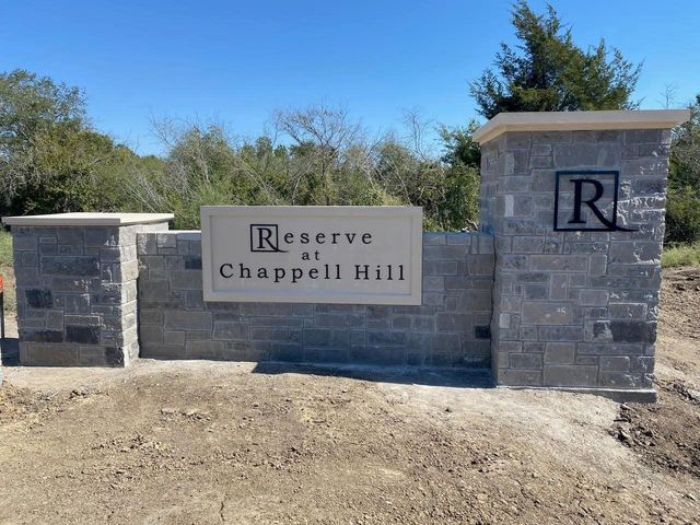 000 Clear Woods Court N, Washington, TX 77880