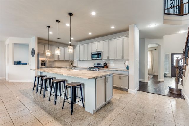 8025 Ponwar Drive, Fort Worth, TX 76131