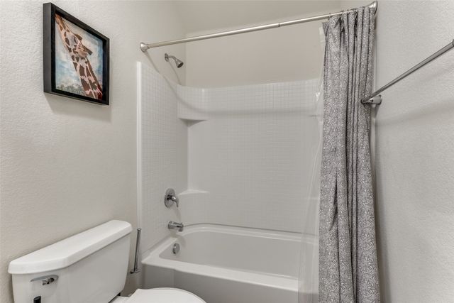 8025 Ponwar Drive, Fort Worth, TX 76131