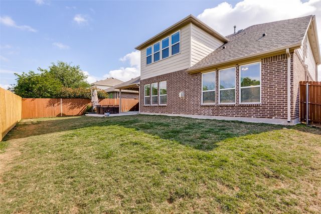 8025 Ponwar Drive, Fort Worth, TX 76131