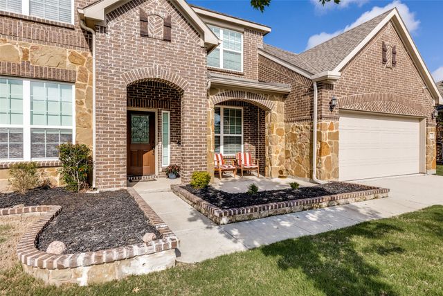8025 Ponwar Drive, Fort Worth, TX 76131