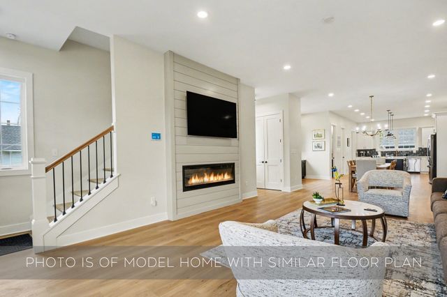 1335 Corby Boulevard B, South Bend, IN 46617