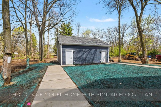 1335 Corby Boulevard B, South Bend, IN 46617