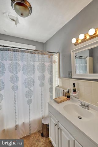 564 MARSHALL AVE, Reading, PA 19606