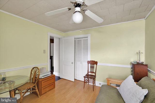 564 MARSHALL AVE, Reading, PA 19606