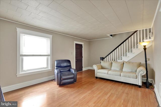 564 MARSHALL AVE, Reading, PA 19606