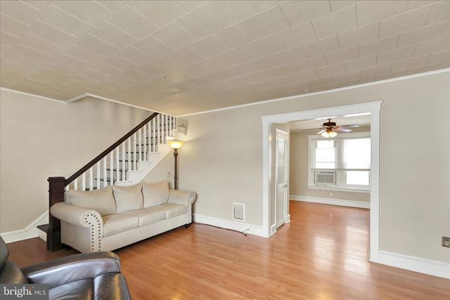 564 MARSHALL AVE, Reading, PA 19606