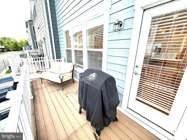 17255 HERRING GULL LN, Dumfries, VA 22026
