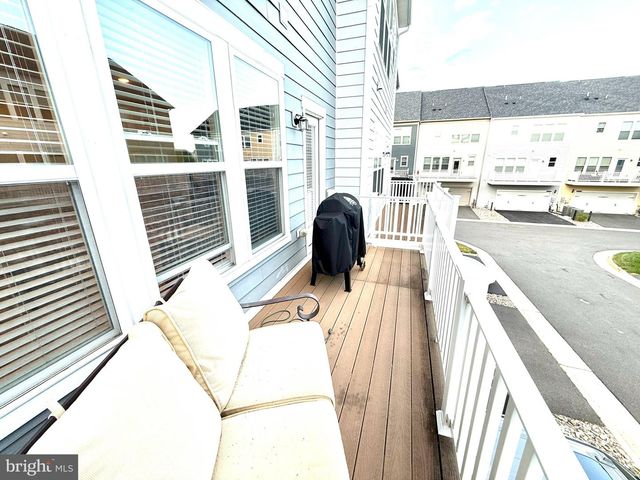 17255 HERRING GULL LN, Dumfries, VA 22026