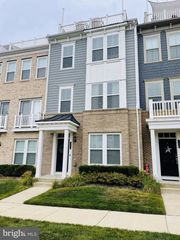 17255 HERRING GULL LN, Dumfries, VA 22026