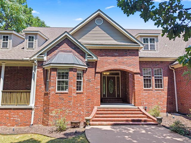 185 Hillside Place, Hot Springs, AR 71901
