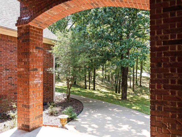 185 Hillside Place, Hot Springs, AR 71901