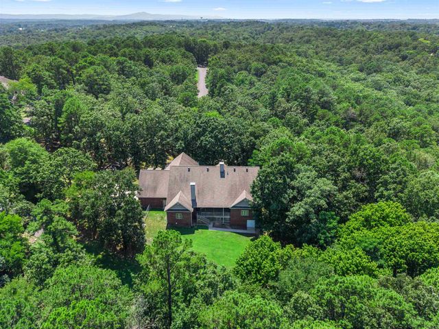 185 Hillside Place, Hot Springs, AR 71901
