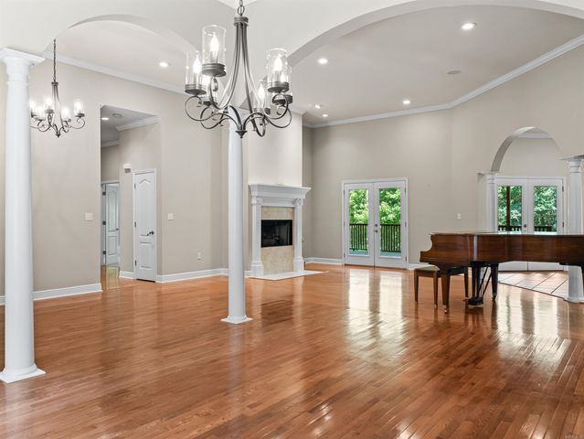 185 Hillside Place, Hot Springs, AR 71901